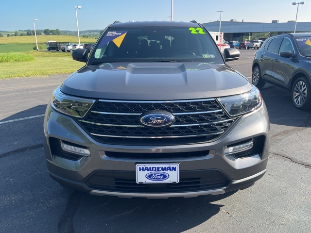 2022 Ford Explorer XLT photo 2