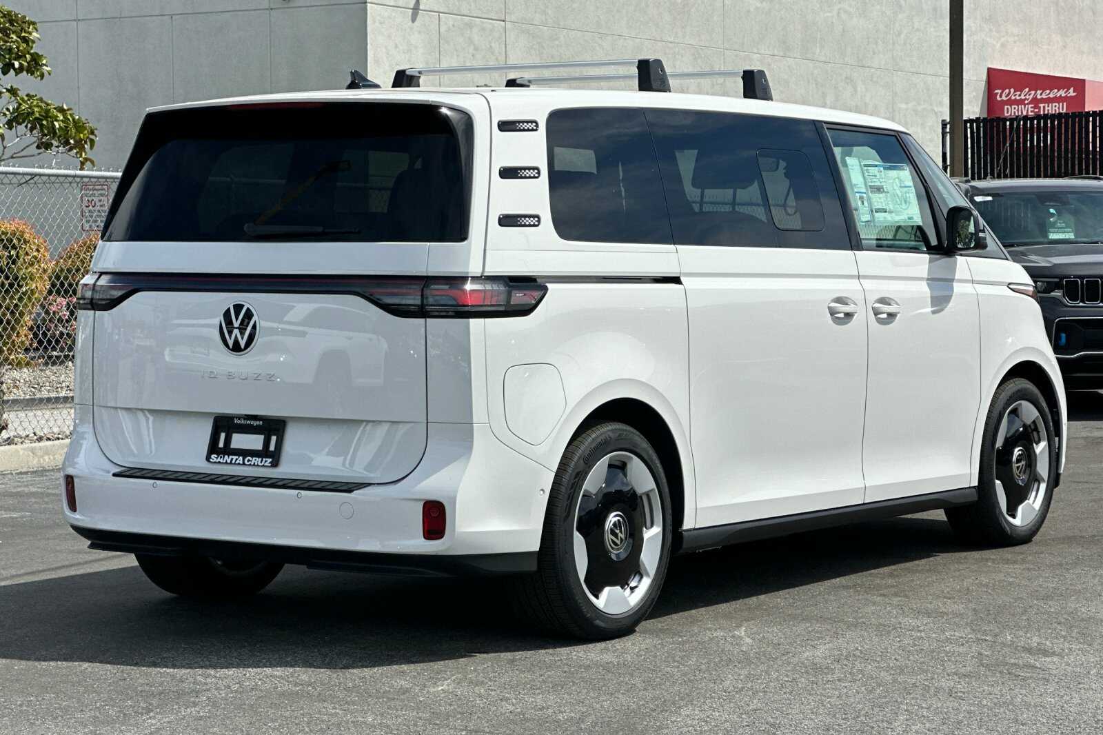 2025 Volkswagen ID. Buzz Pro S photo 4