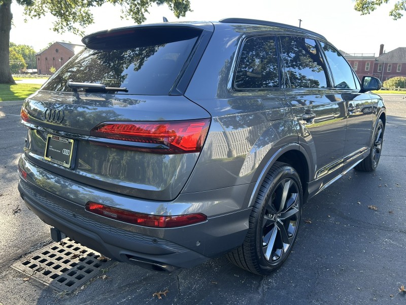 2025 Audi Q7 Premium Plus photo 7