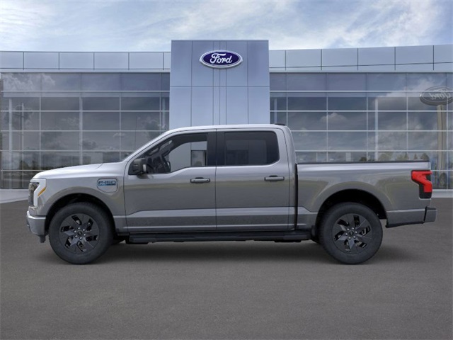 2025 Ford F-150 Lightning photo 3