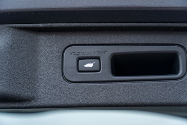 2025 Honda Pilot Black Edition photo 18