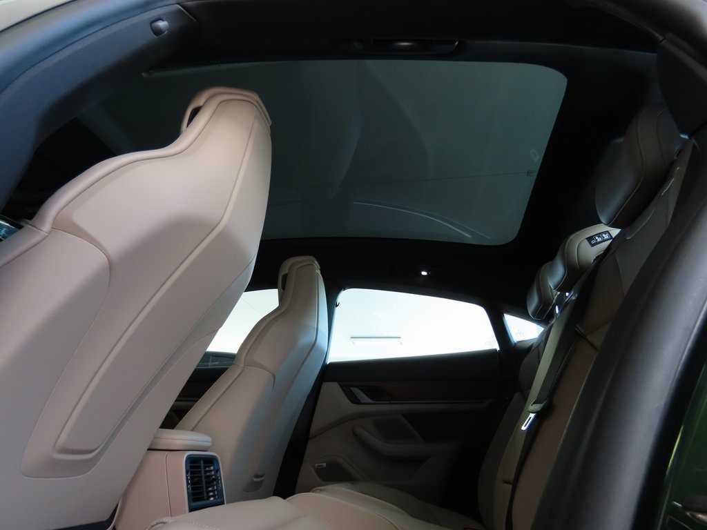 2025 Porsche Taycan 4S photo 21