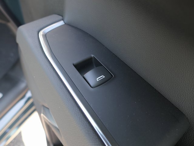 2025 Chevrolet Silverado 1500 LT photo 23