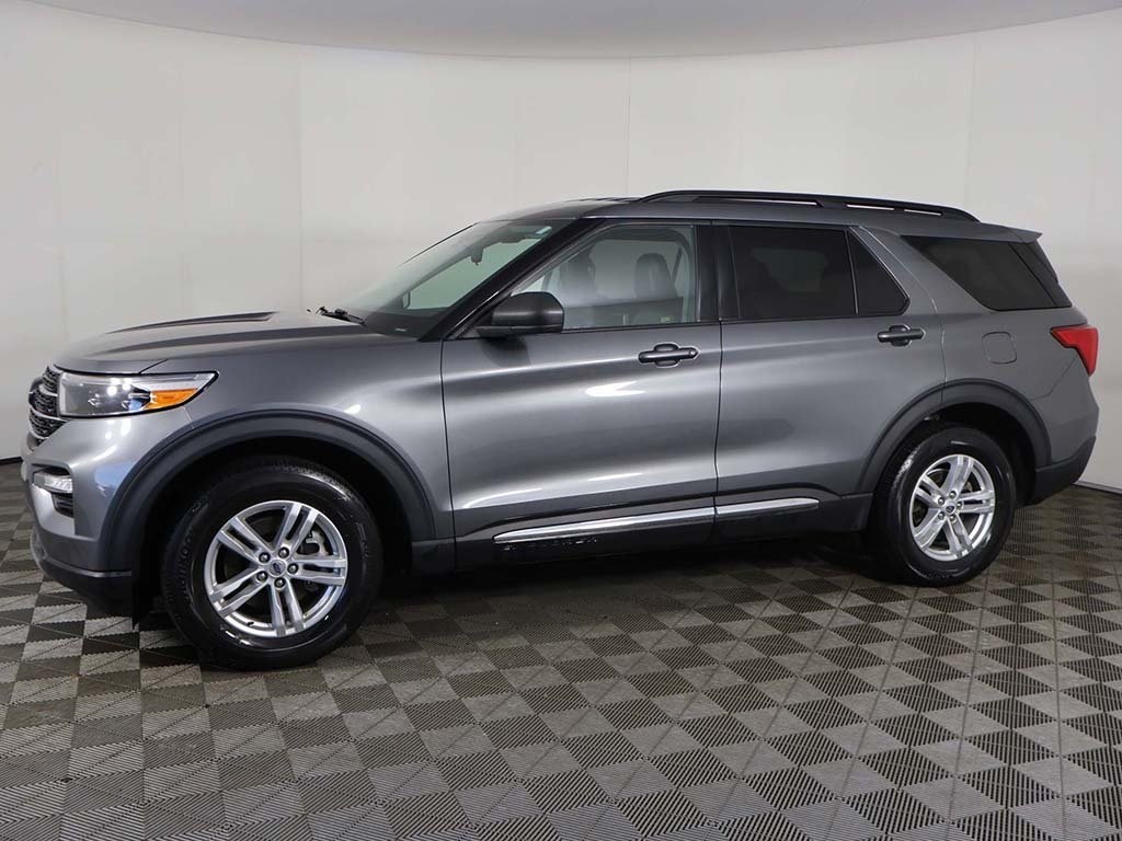2021 Ford Explorer XLT photo 16