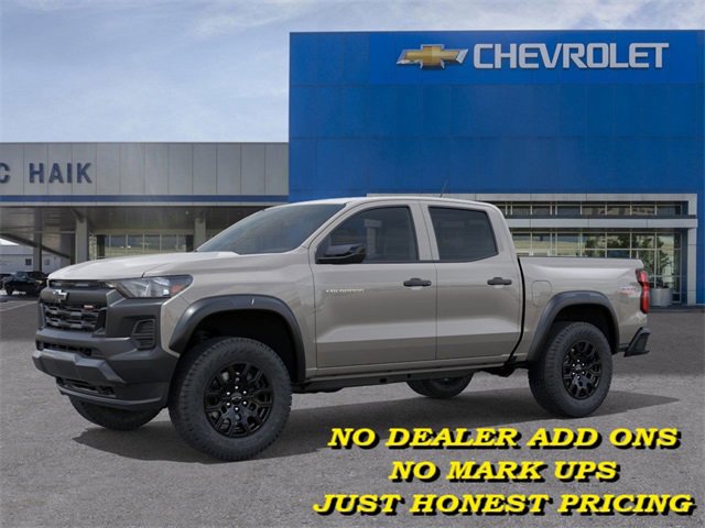 2026 Chevrolet Colorado Trail Boss photo 2