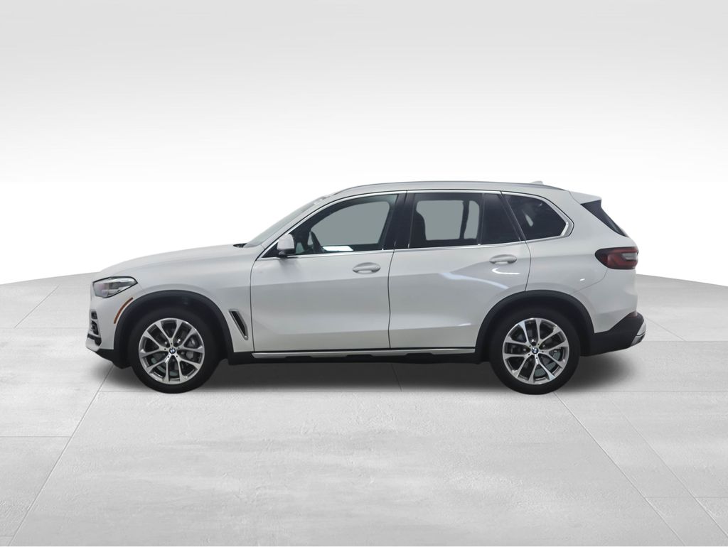 Certified 2022 BMW X5 40i with VIN 5UXCR6C06N9N26166 for sale in Minneapolis, Minnesota