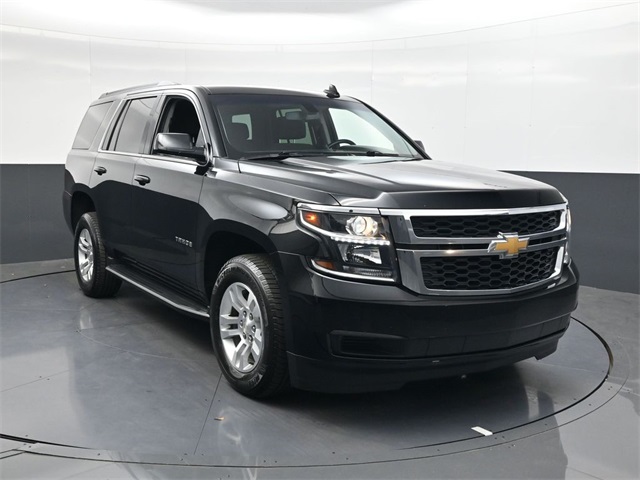 2019 Chevrolet Tahoe LS photo 2