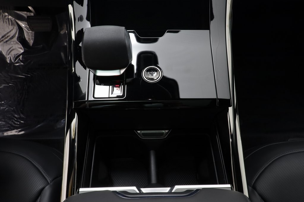 2025 Land Rover Range Rover Sport SE photo 12