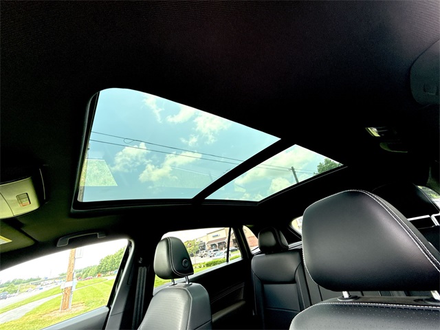 2021 Volkswagen Atlas Cross Sport V6 SE Technology photo 18