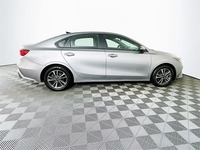2023 Kia Forte LXS photo 9