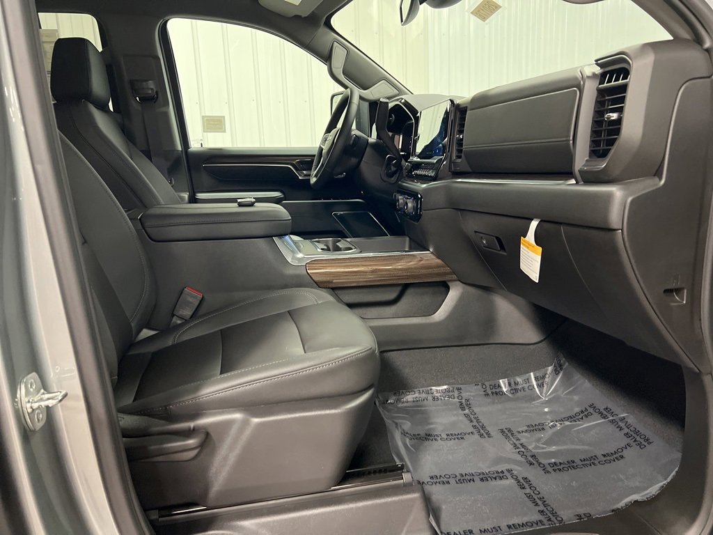 2026 Chevrolet Silverado 2500HD LT photo 5