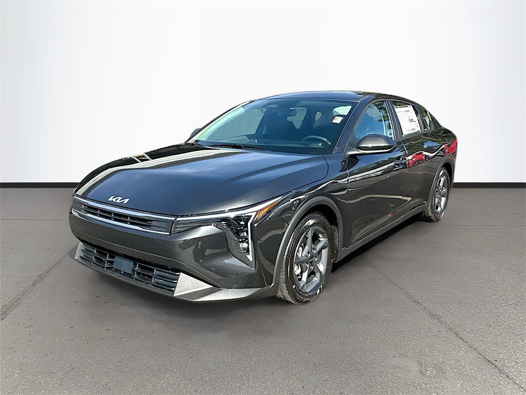 2025 Kia K4 LXS photo 3