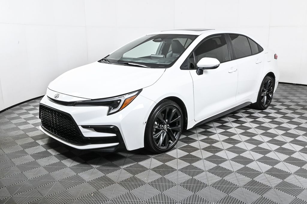 2023 Toyota Corolla XSE's photo