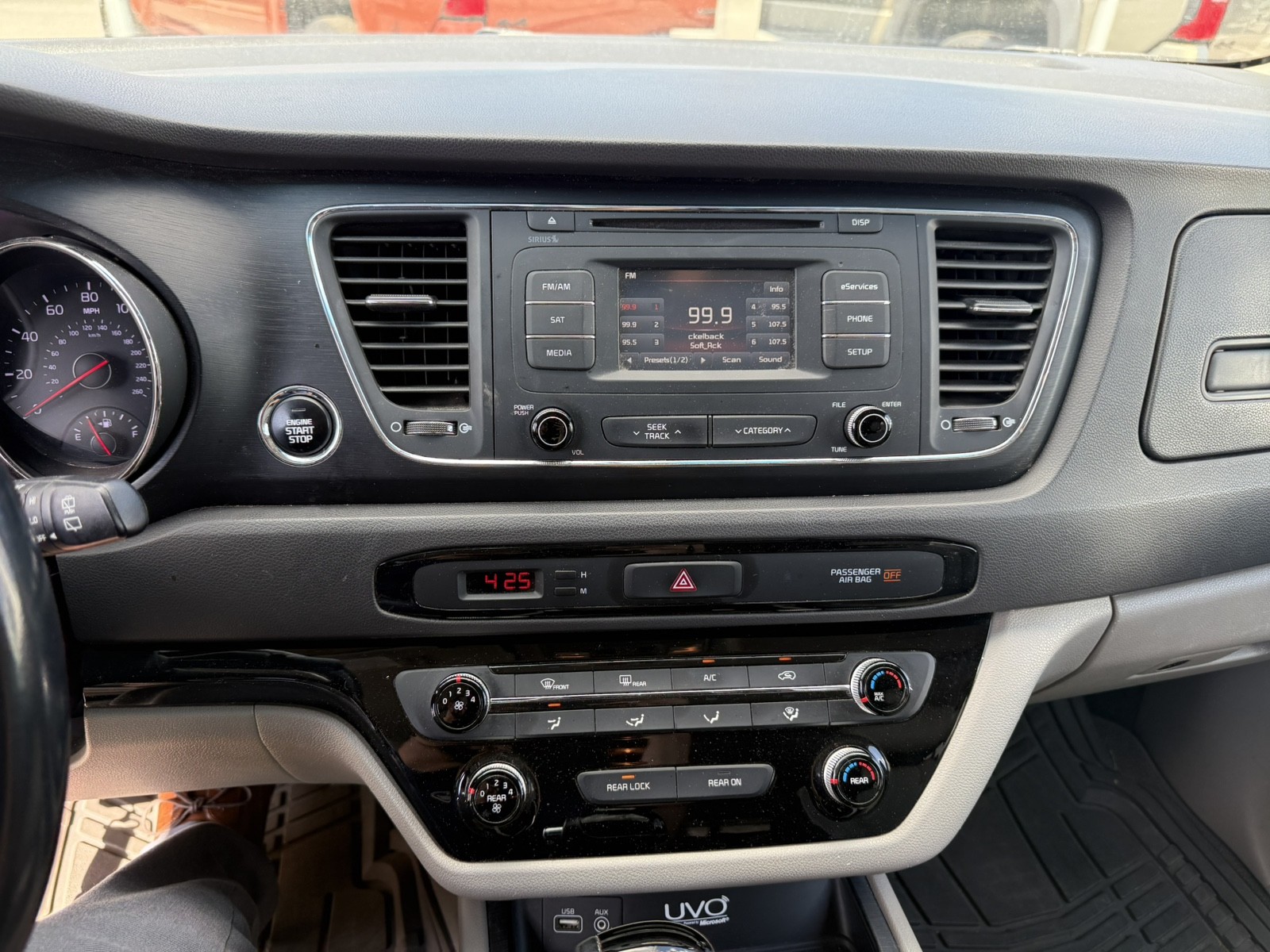 Used 2017 SILVER Kia LX image 13