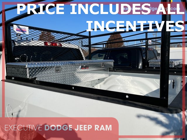 2024 Ram 2500 Tradesman photo 3