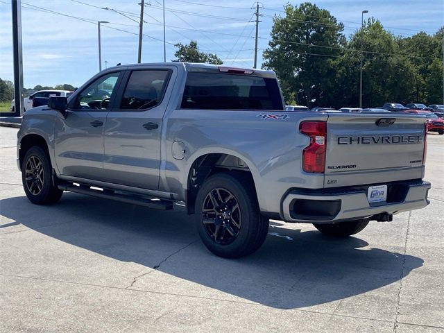 2026 Chevrolet Silverado 1500 Custom photo 2