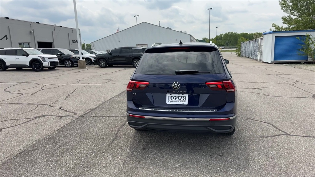 2023 Volkswagen Tiguan SE photo 16