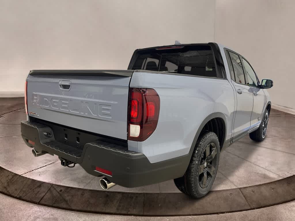 2025 Honda Ridgeline Black Edition photo 7