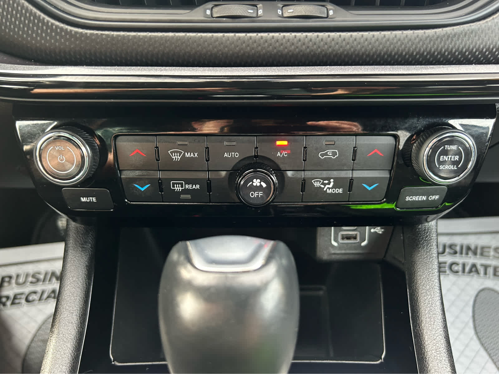 2022 Jeep Compass Altitude photo 28
