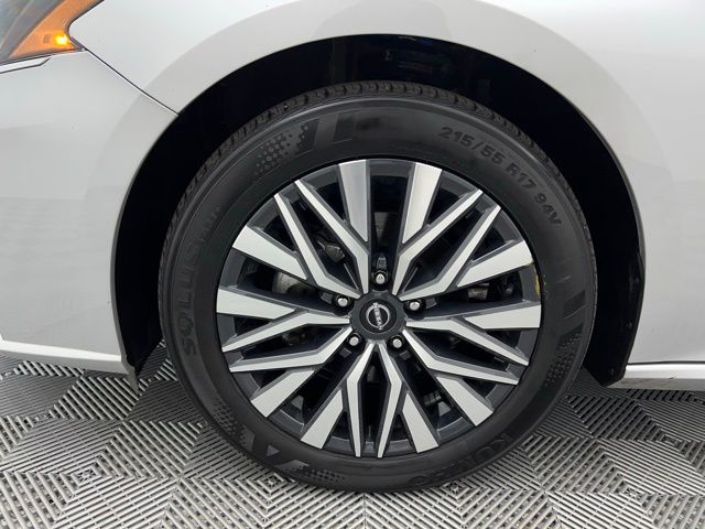 2024 Nissan Altima 2.5 SV photo 37