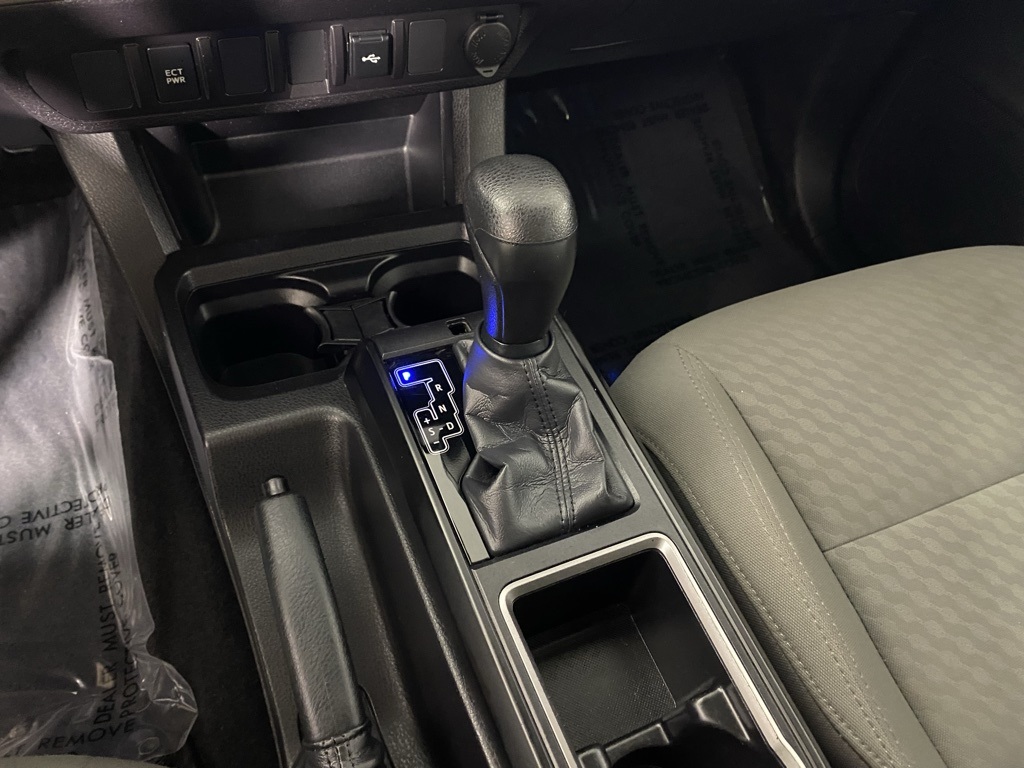 2023 Toyota Tacoma SR5 photo 17