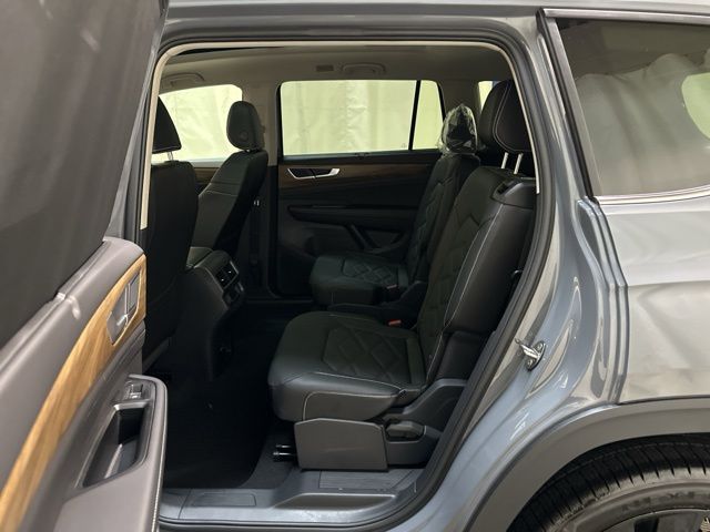 2026 Volkswagen Atlas SE Technology photo 26