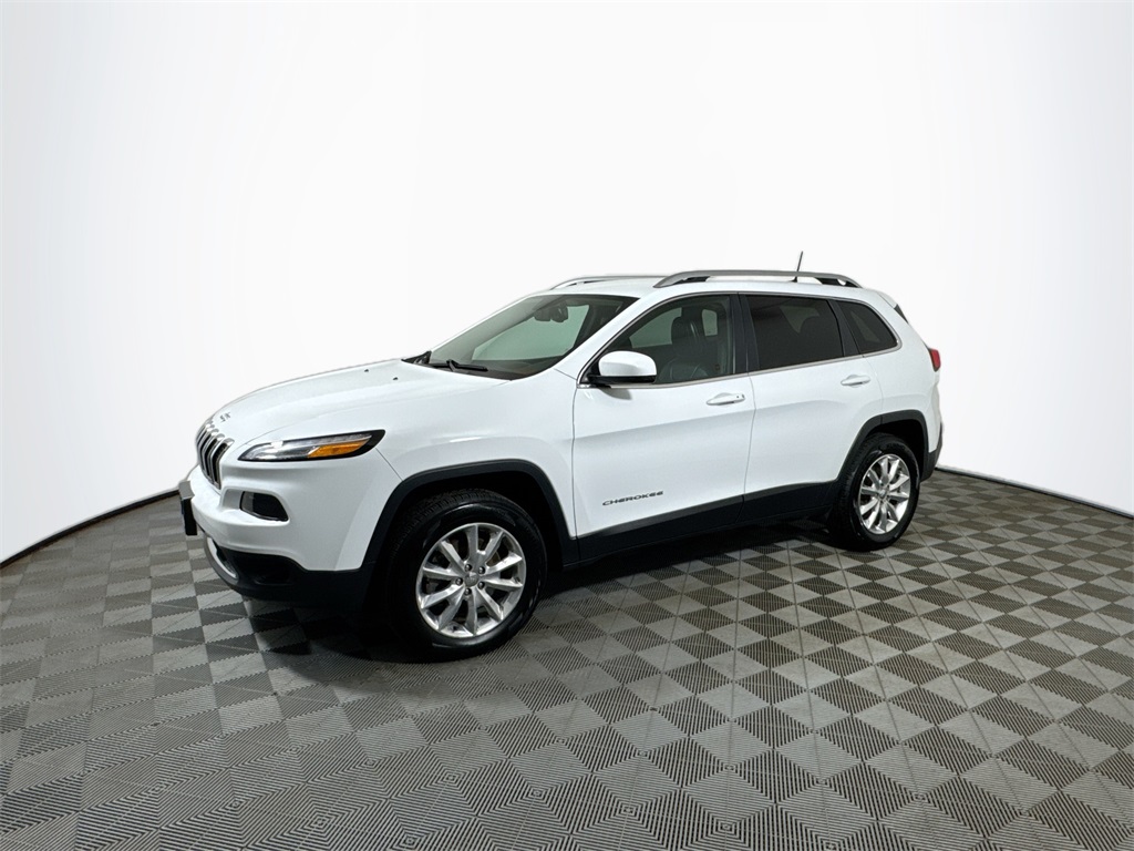 Used 2016 Jeep Cherokee Limited with VIN 1C4PJMDS0GW209101 for sale in Chippewa Falls, WI