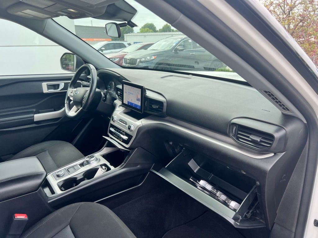 2022 Ford Explorer XLT photo 31