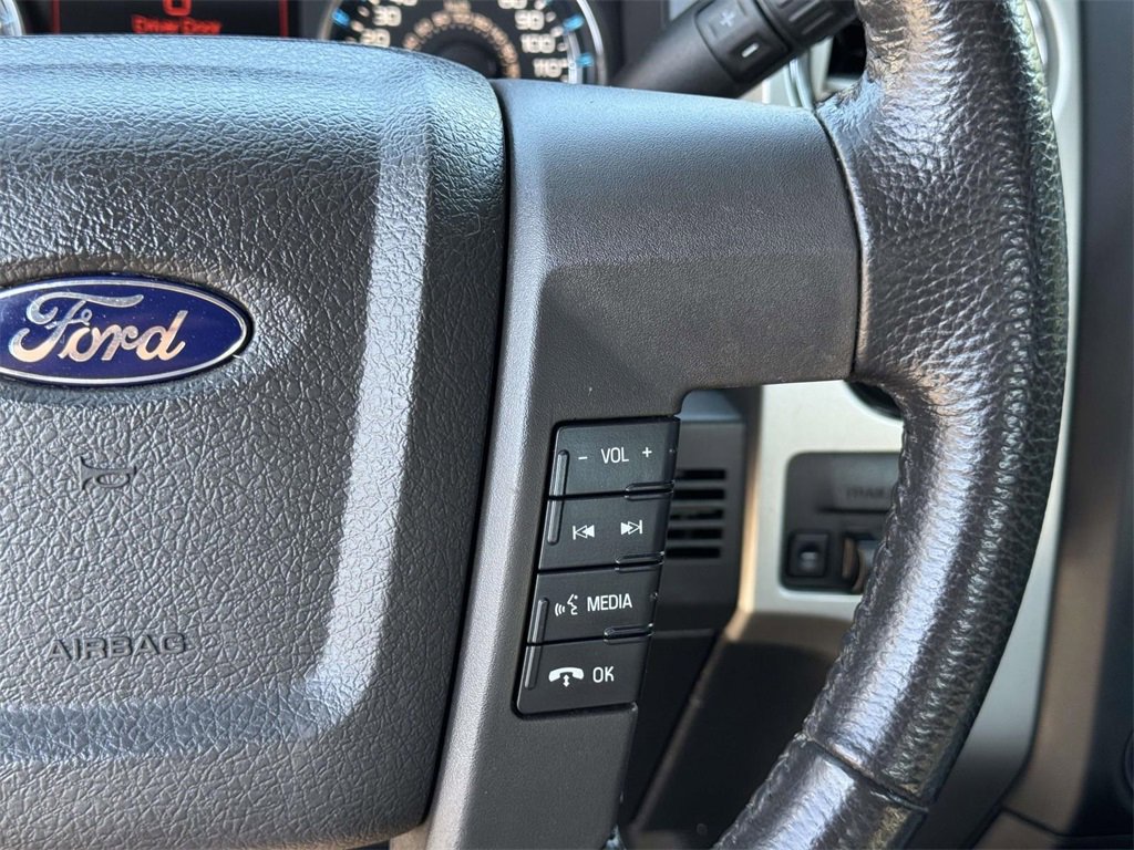 2013 Ford F-150 XLT photo 8