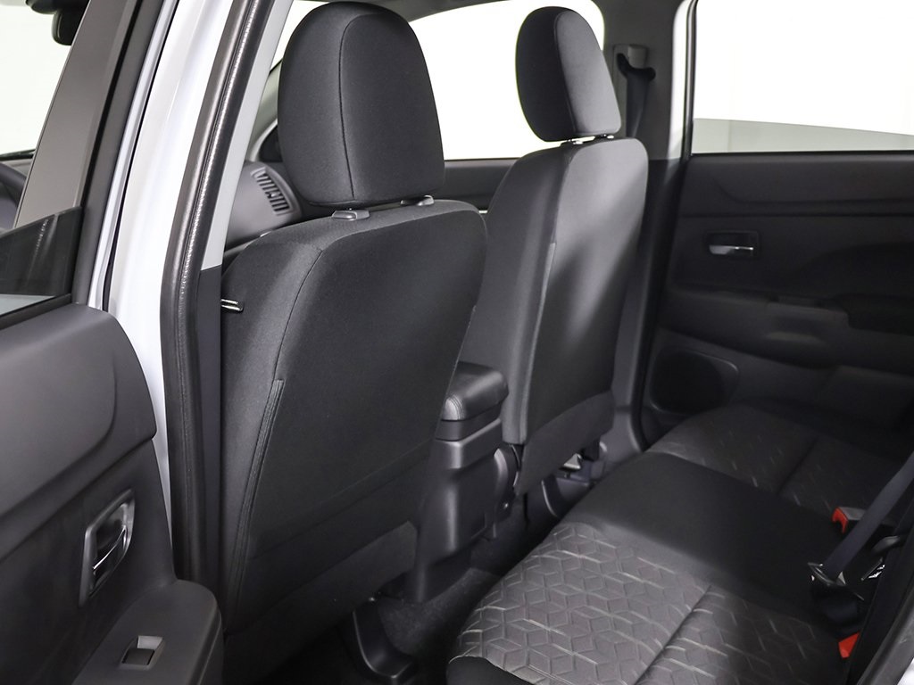 2025 Mitsubishi Outlander Sport ES SE LE photo 16