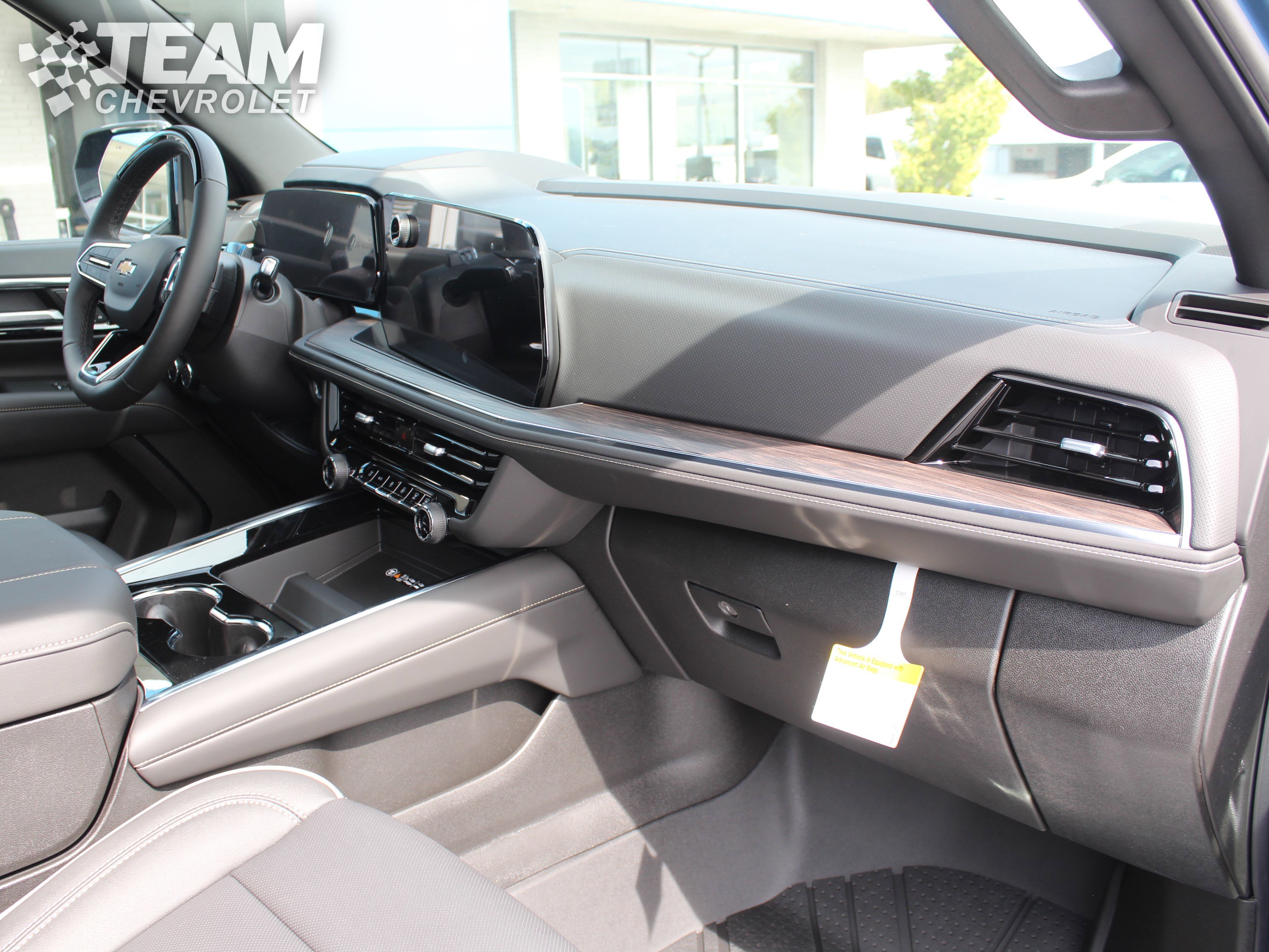 2026 Chevrolet Suburban Premier photo 25