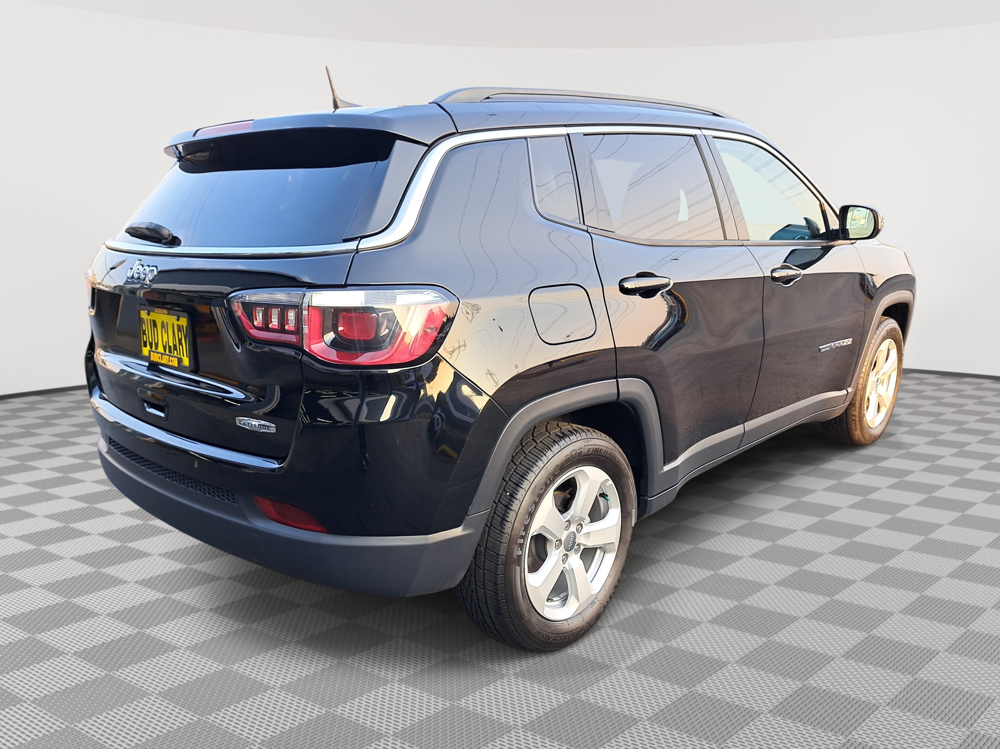 2019 Jeep Compass Latitude photo 2