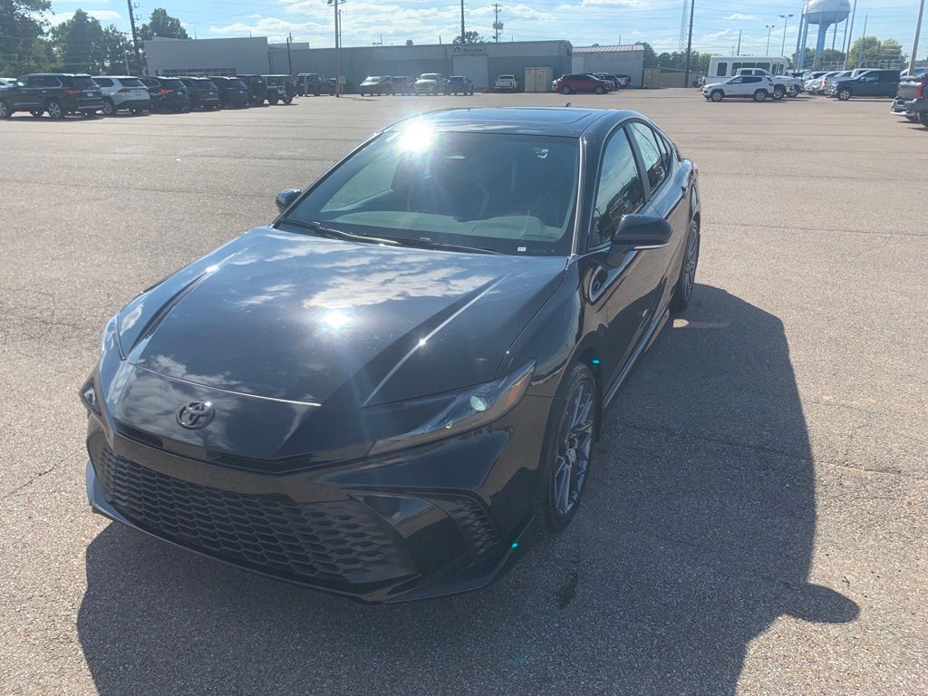 2026 Toyota Camry SE photo 3