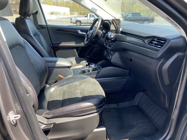 2022 Ford Escape SEL photo 23