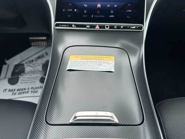 2025 Mercedes Benz C 300 4MATIC photo 28