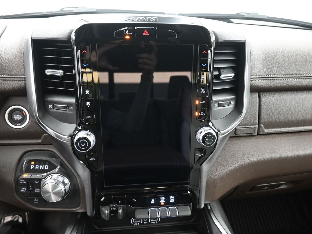 2026 Ram 1500 Laramie photo 2