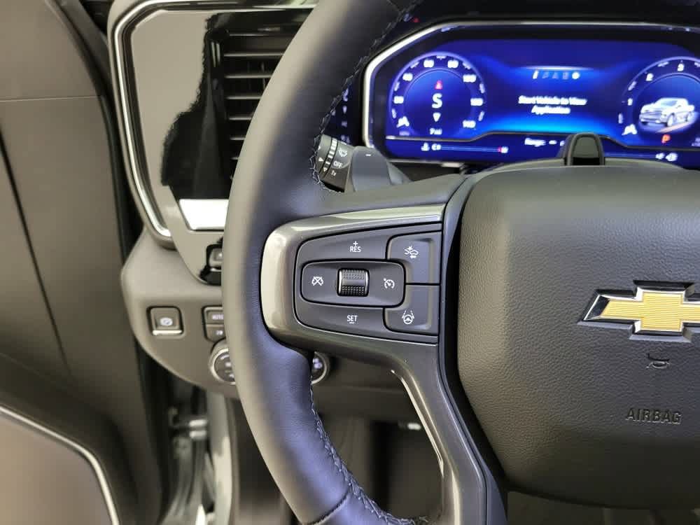 2025 Chevrolet Silverado High Country photo 7