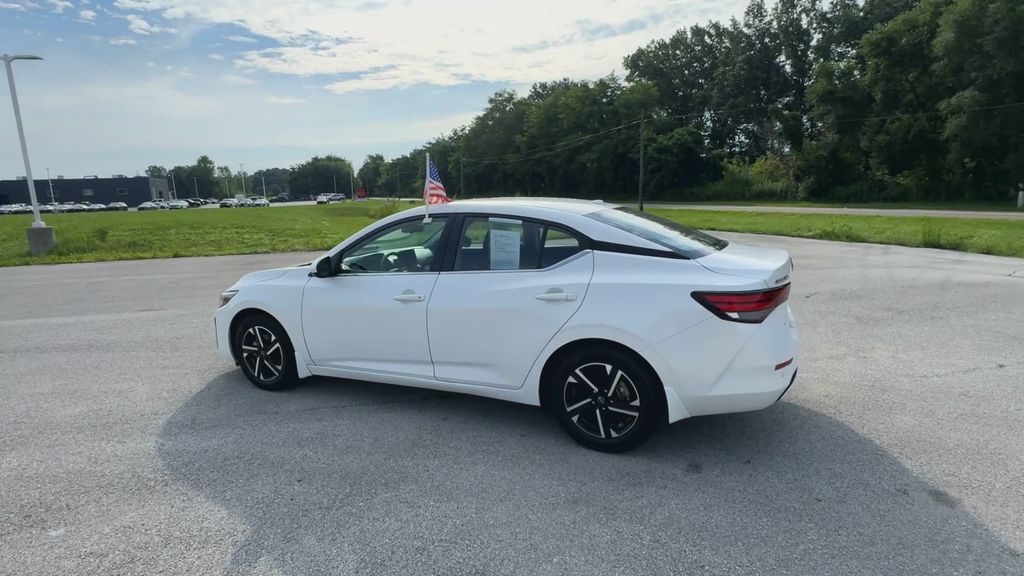 2024 Nissan Sentra SV photo 6