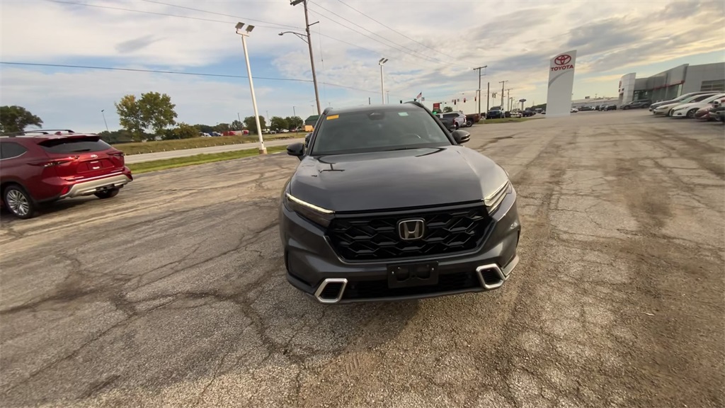 2023 Honda CR-V Hybrid Sport Touring photo 3