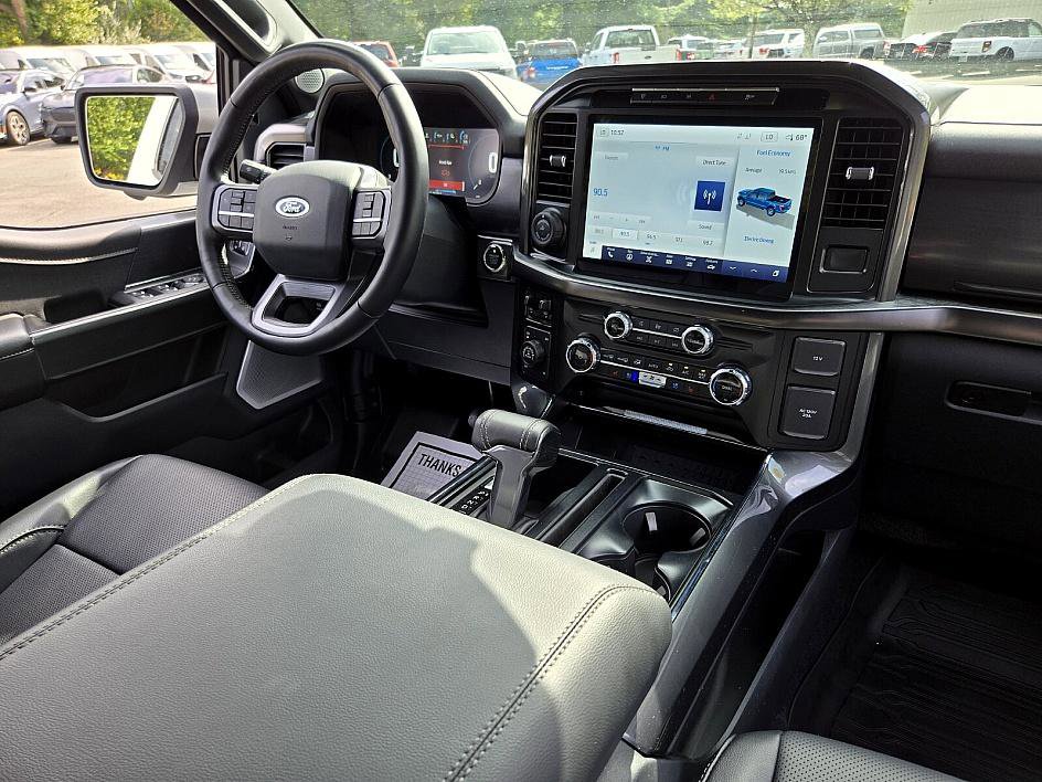 2023 Ford F-150 Lariat photo 11