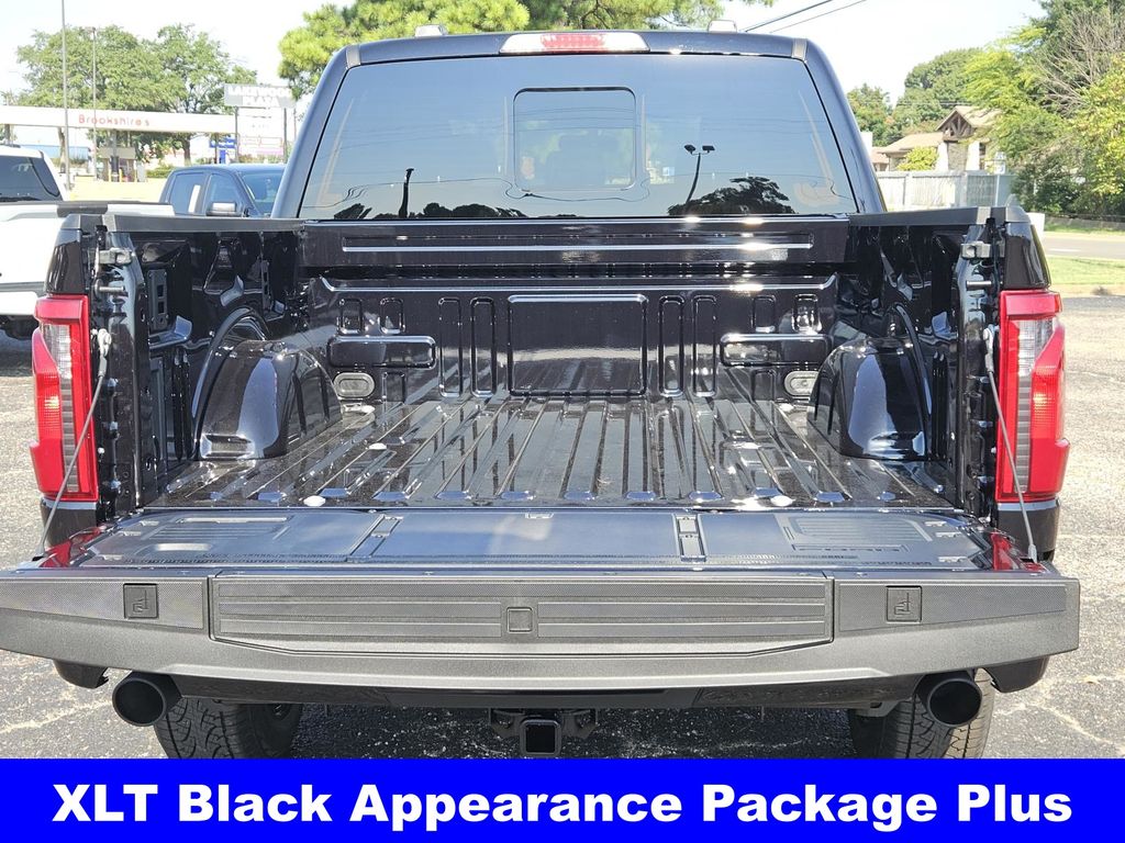 2025 Ford F-150 XLT photo 11