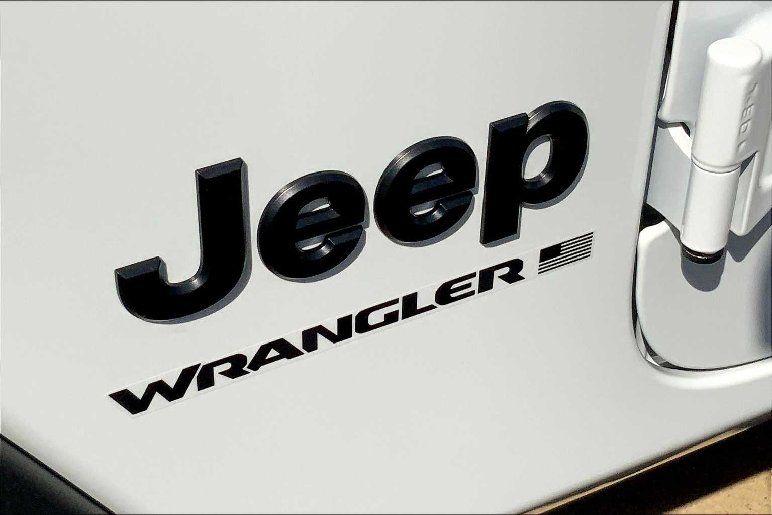 2025 Jeep Wrangler Sport S photo 13
