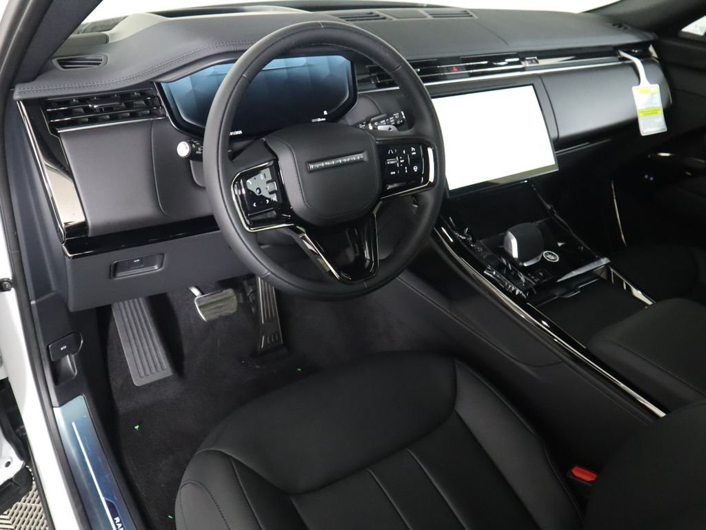 2025 Land Rover Range Rover Sport SE photo 10