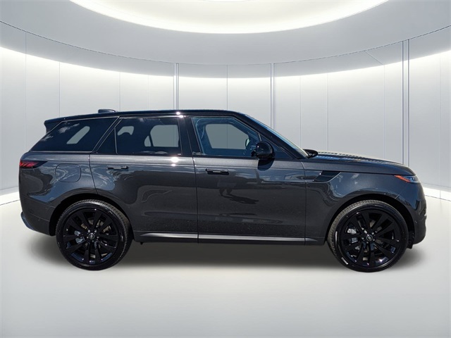 2025 Land Rover Range Rover Sport SE photo 2