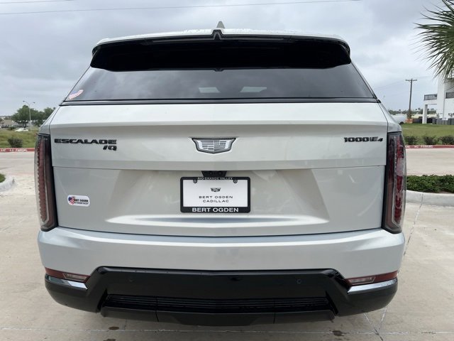 2025 Cadillac Escalade IQ Sport photo 5