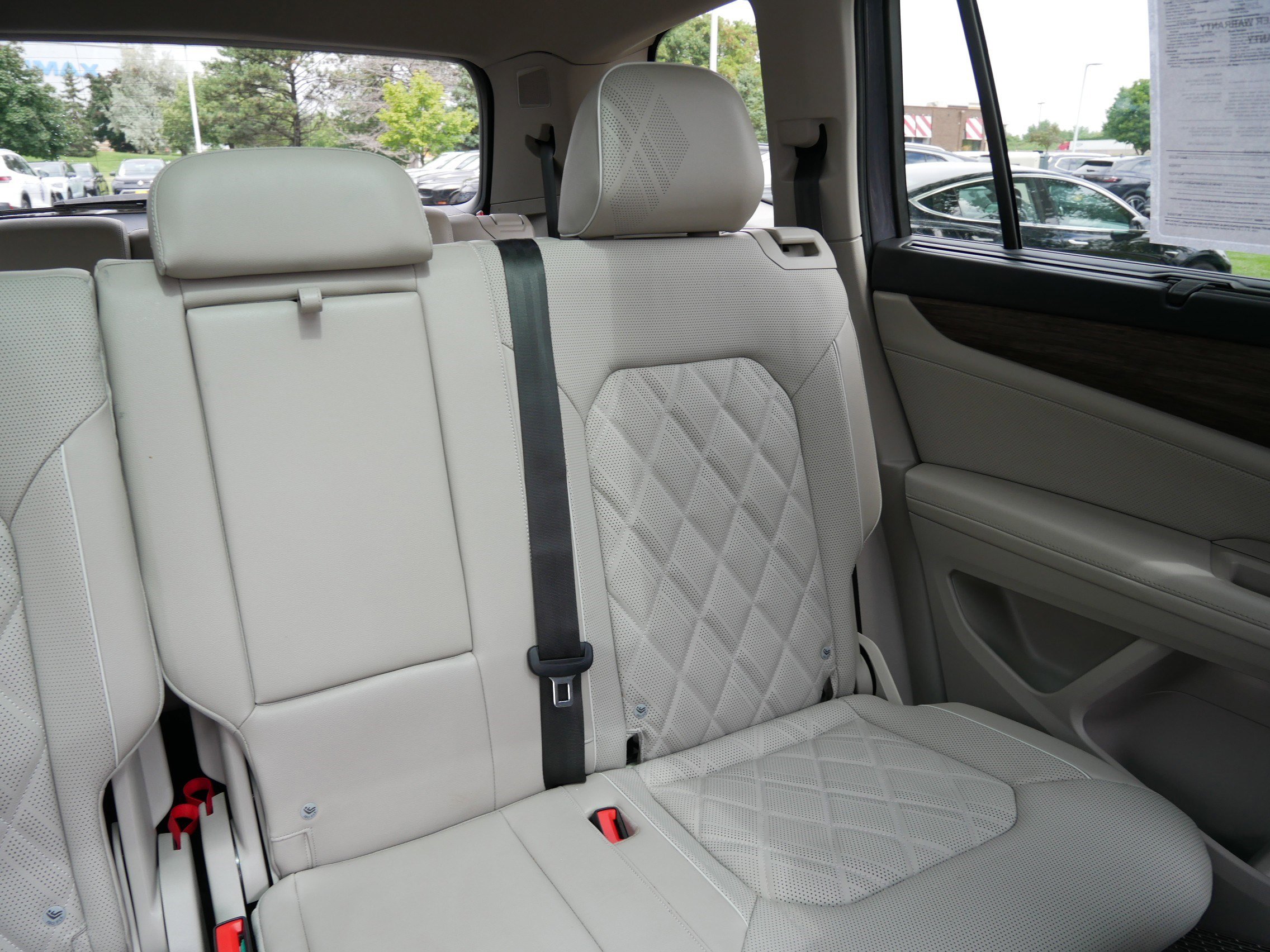 2025 Volkswagen Atlas SEL Premium R-Line photo 14