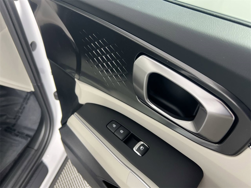 2025 Kia Sorento S photo 27