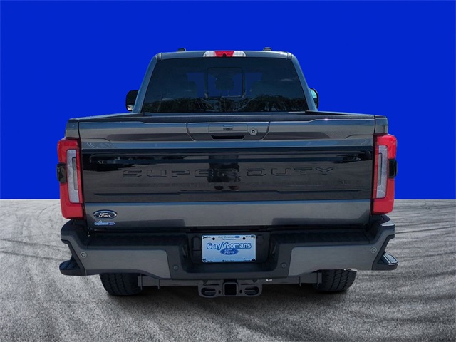 2025 Ford F-250 Platinum photo 4