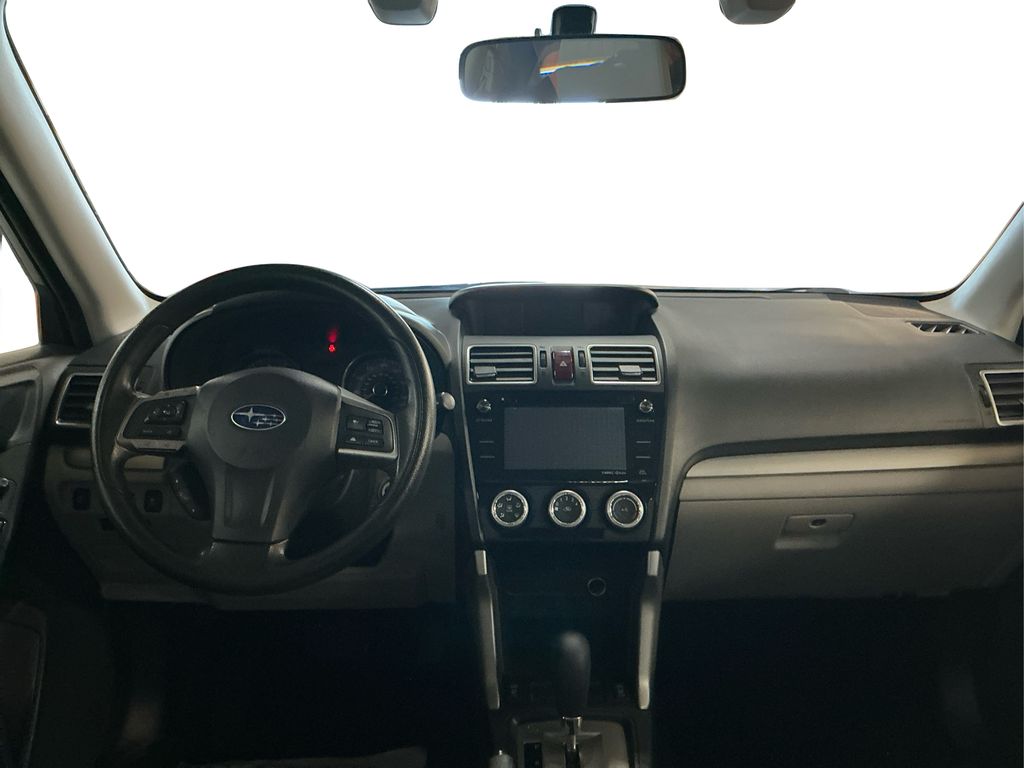 2016 Subaru Forester 2.5i Premium photo 17
