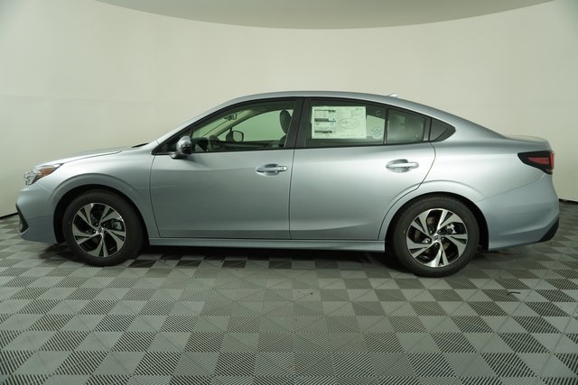 2025 Subaru Legacy Premium photo 4